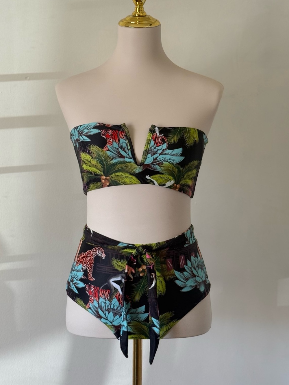 Woman High Waisted Bikini Jungle Tropical Print Size S NWT !